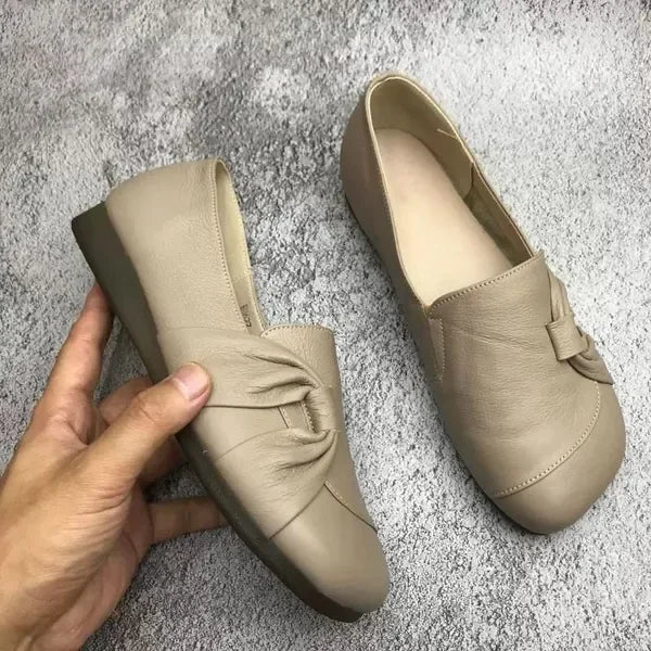 Beige Lederschuhe für Damen