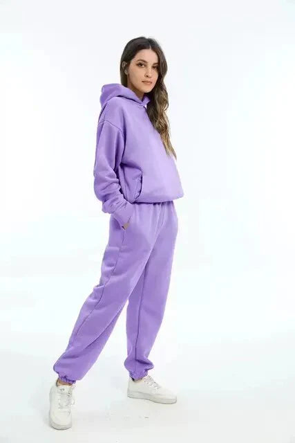 Indigo farbenes set aus kapuzenpullover und jogginghose für damen