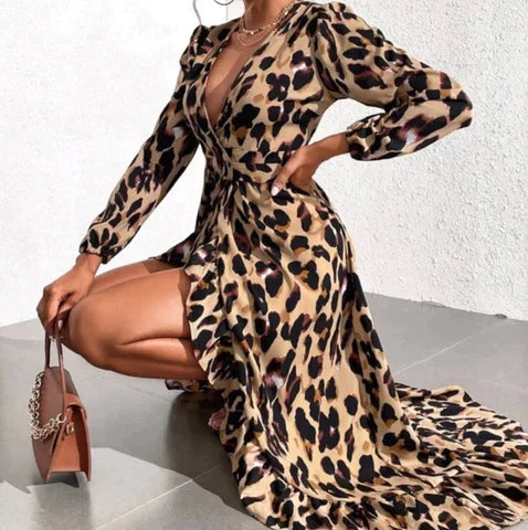 Trendiges leopardenmuster maxi-kleid