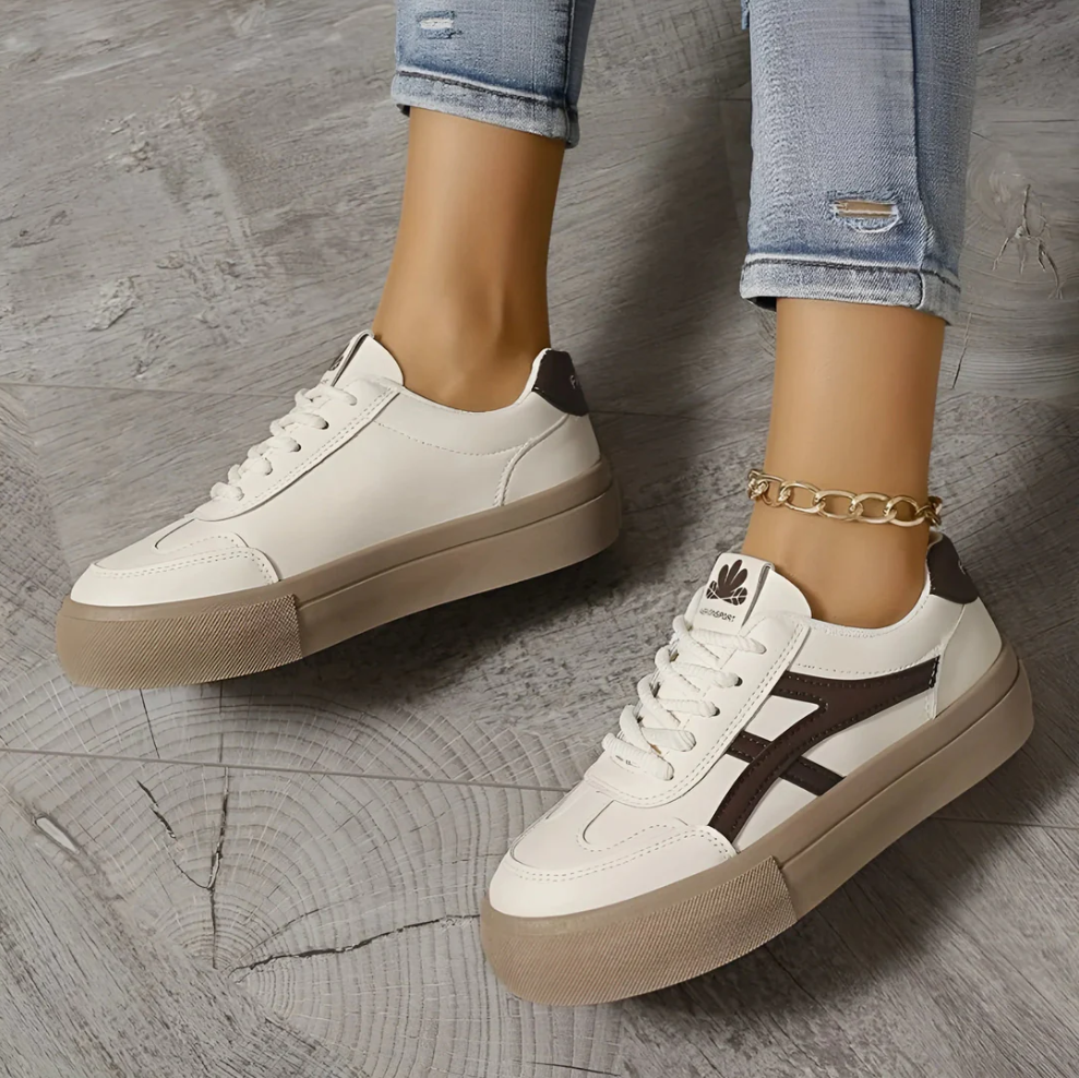 Stylische strick-schnürsneaker für damen