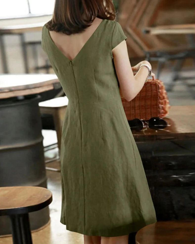 Elegantes sommerkleid mit zarten armeln