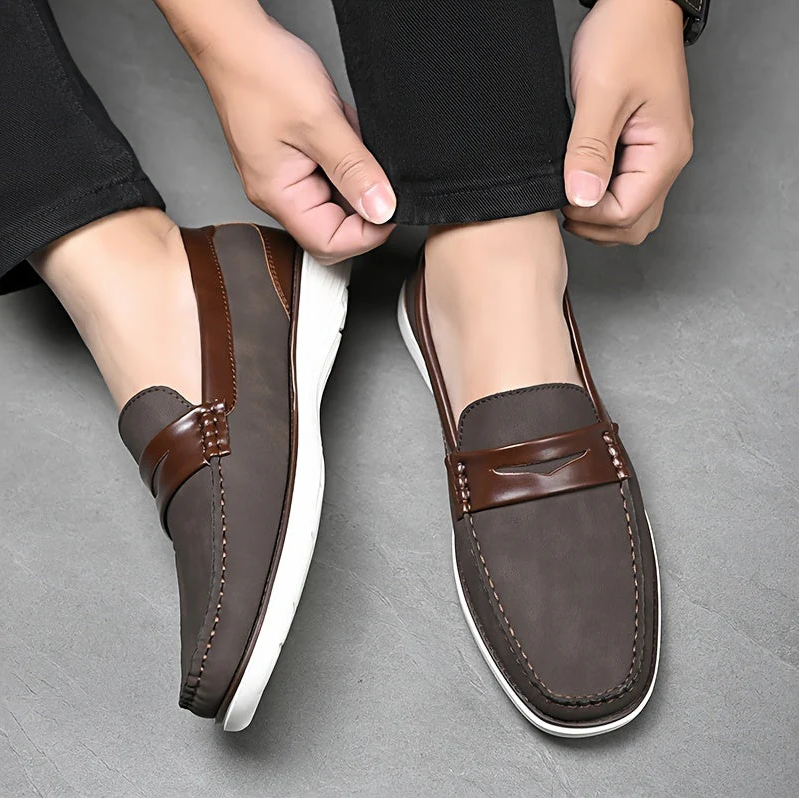 Hochwertige herren-loafer aus leder – elegantes schuhdesign