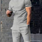 Thomas – atmungsaktives gestreiftes t-shirt und lässige shorts