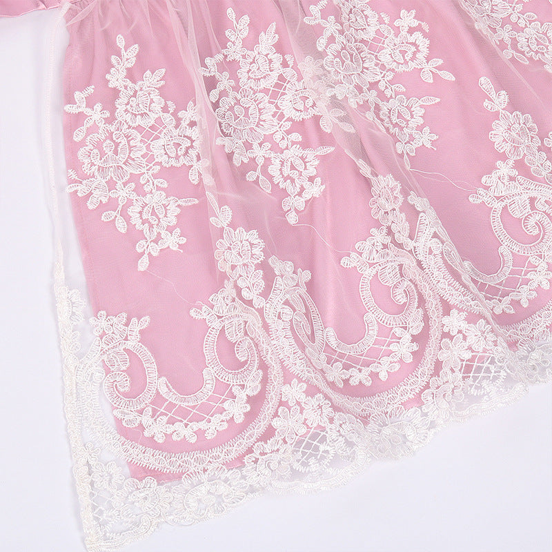 Dirndl Sina - Einzigartige Tracht für Damen mit Schürze und Bluse