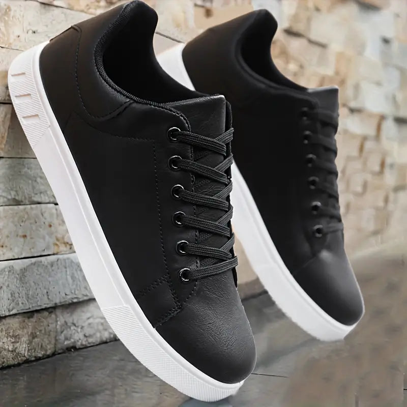 Bequemer herren-schnürschuh mit bequemer sohle