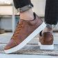 Bequemer herren-schnürschuh mit bequemer sohle