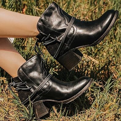 Stylische Lederstiefel mit modernem Design Für Frauen Mivona