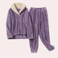 Luxuriöses und gemütliches pyjama-set für damen für ultimativen komfort
