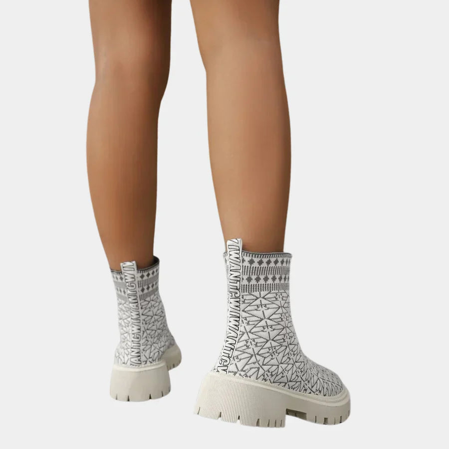 Elegante damenstiefel für einen modischen look