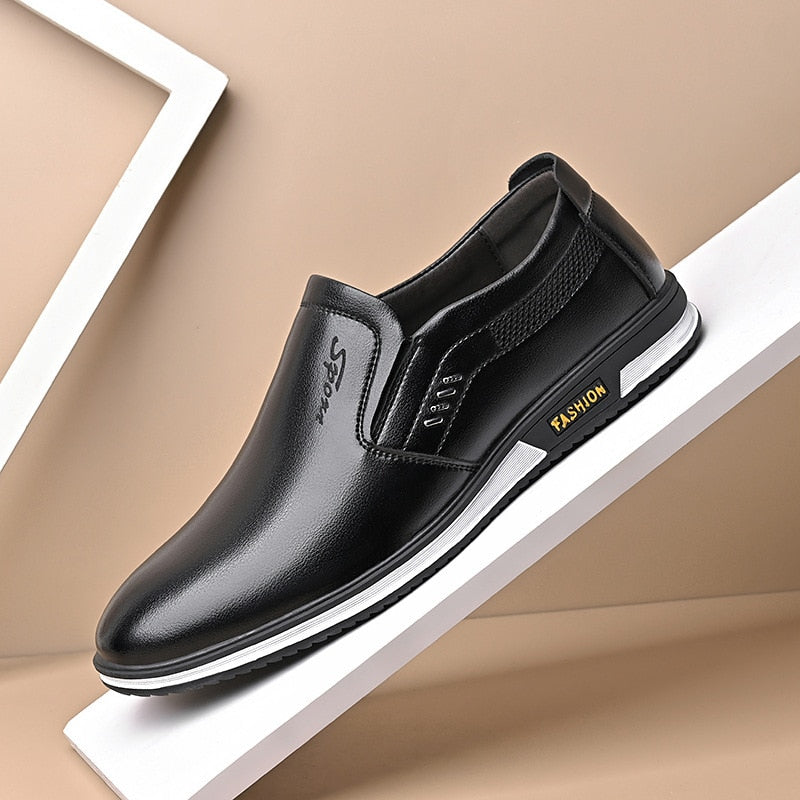 Elegante herrenschuhe aus leder in verschiedenen farben