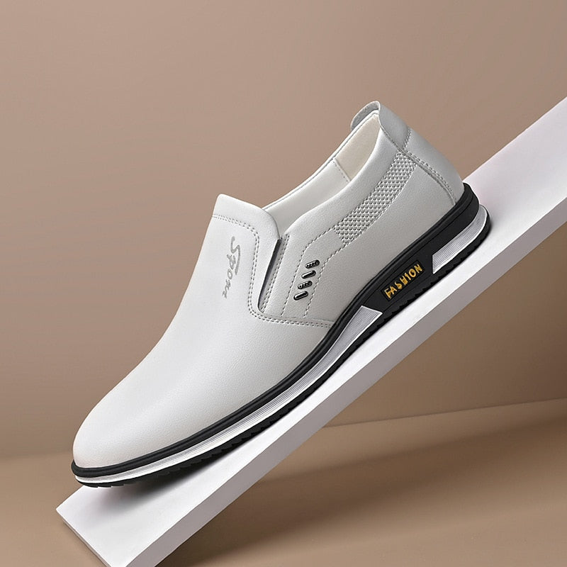 Elegante herrenschuhe aus leder in verschiedenen farben