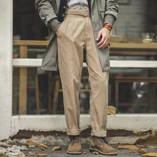 Herrenhose mit plissierter vorderseite