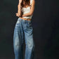 Weit geschnittene damenjeans im lässigen stil für den winter