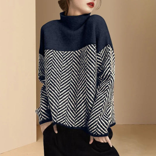 Pullover mit hohem Kragen und Fischgrätenmuster