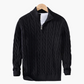 Lässiger gestrickter herrenpullover mit halbem reißverschluss
