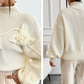 Rollkragenpullover von amihan mit blumendruck