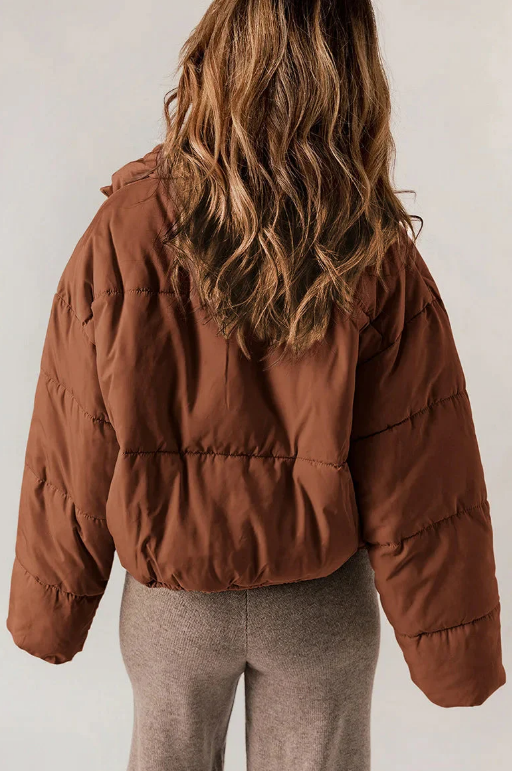 Lia – moderne daunenjacke aus hochwertigem material