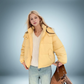 Braune daunenjacke mit kapuze