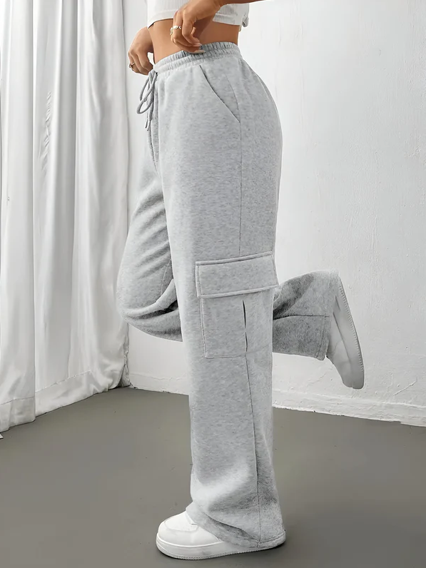Zora | bequeme und modische jogginghose mit pattentaschen