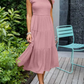 Elegantes sommerkleid - rüschendetails, taschen