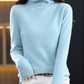 Helena Winter-Chic: Rollkragenpullover aus reiner Wolle für stilvolle Eleganz