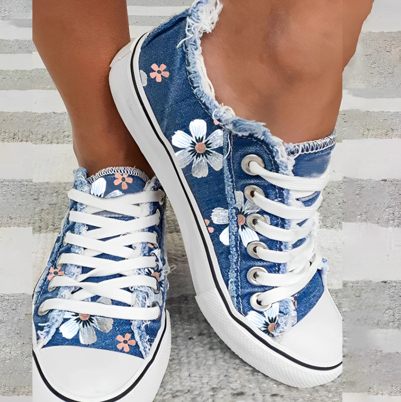 Agnes – damen-sneaker aus denim mit blumenmuster