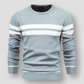Kuscheliger gestreifter strickpullover für herren
