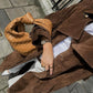 Trenchcoat aus Wildleder – braun – zweireihig – langer Trenchcoat – Damenmäntel-Leyna Moda
