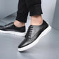 Elegante herren-sneaker aus leder für smart-casual-anlässe