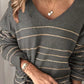 StripeStyle - gestreiftes muster v-ausschnitt pullover