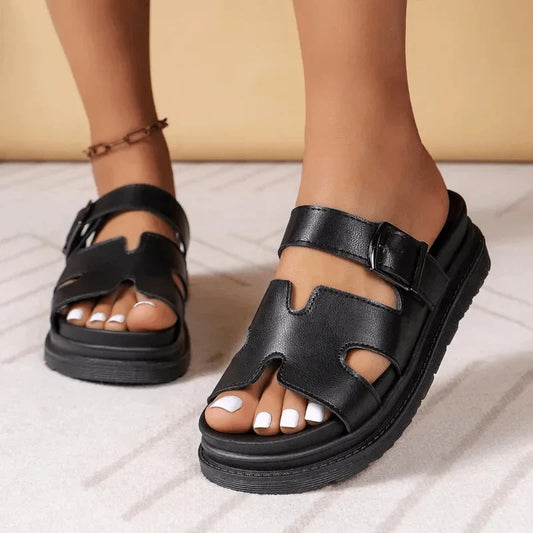 Weiche, schlichte sandalen für frauen
