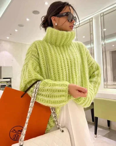 Damenpullover – mit flauschigem rollkragen und kreuzstichmuster